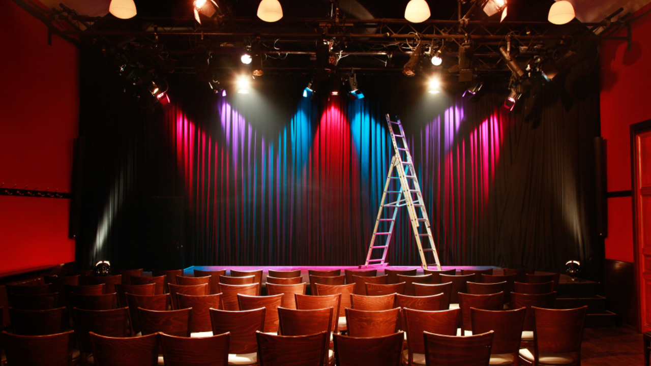 Foto: Theaterraum im Stalburg Theater © Dirk Ostermeier