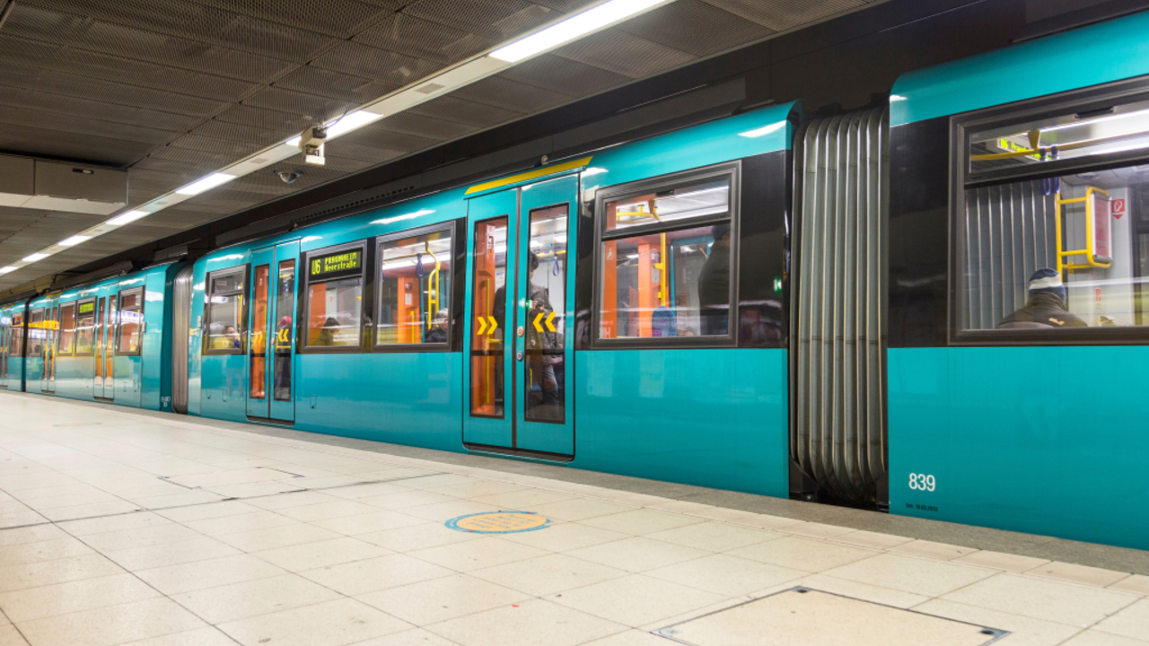 Foto: Die U6 an der Hauptwache © Adobe Stock/travelview