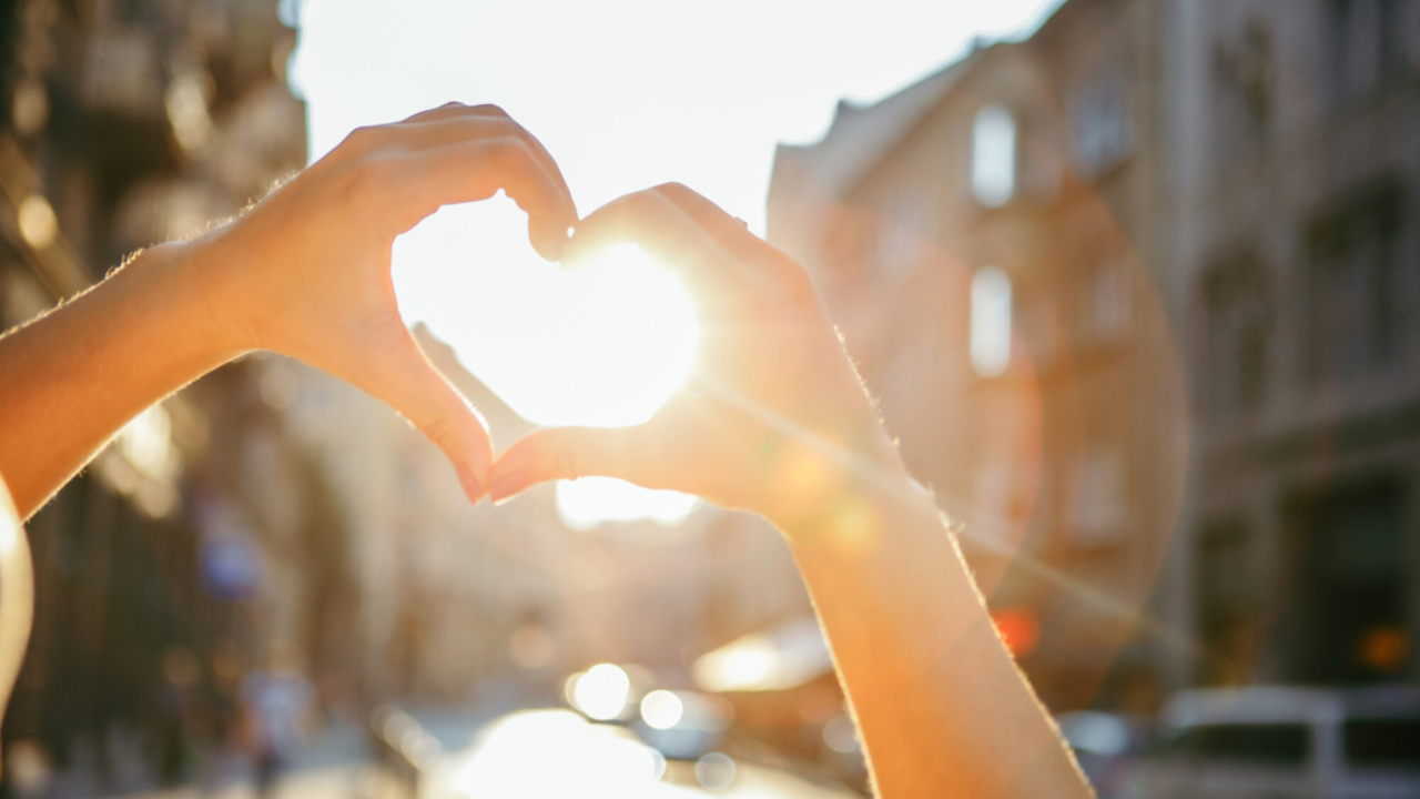 Foto: Heute ist Valentinstag: Die Menschen in Frankfurt haben sich dazu ausgiebig im Internet informiert. © tripz.de (Quelle: tripz.de)