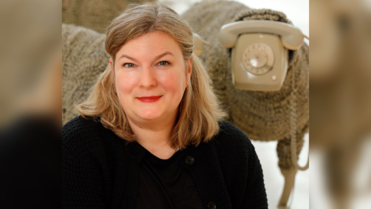 Foto: Zum 1. Januar 2025 hat Annabelle Hornung die Leitung des Museums für Kommunikation Frankfurt übernommen. © Harald Schröder