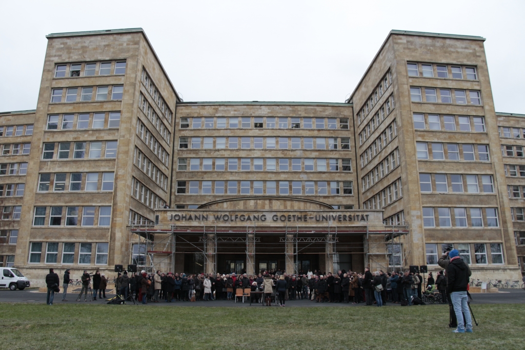 Journal Frankfurt Nachrichten Die Goethe Uni Residiert Am Adorno Platz Umbenennungen Am Campus Westend