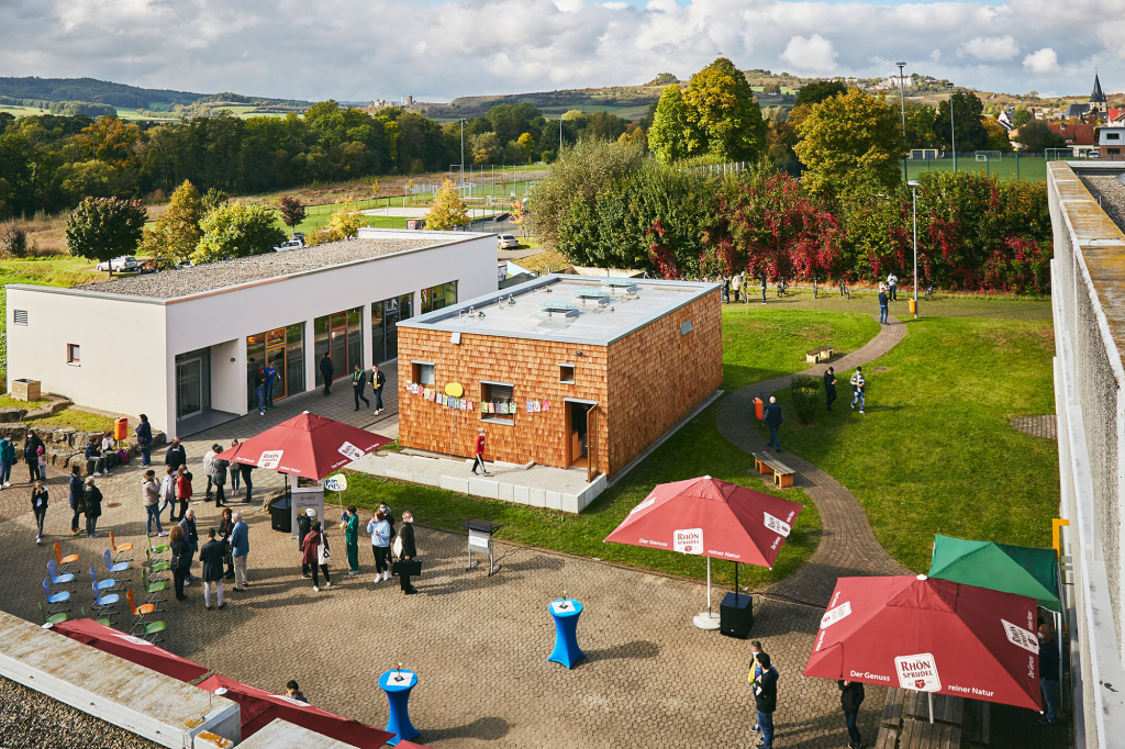 Foto: Realisiert wurde das Wanderprojekt im Schuljahr 2021/2022 bereits in den hessischen Gemeinden Niederbrechen, Großenlüder und Seligenstadt. Foto: Cristof Jakob Foto: Realisiert wurde das Wanderprojekt im Schuljahr 2021/2022 bereits in den hessischen Gemeinden Niederbrechen, Großenlüder und Seligenstadt. Foto: Cristof Jakob