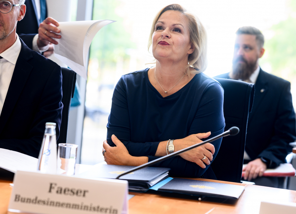 Foto: Nancy Faeser (SPD) will Ministerpräsidentin in Hessen werden @ picture alliance/dpa | Bernd von Jutrczenka Foto: Nancy Faeser (SPD) will Ministerpräsidentin in Hessen werden @ picture alliance/dpa | Bernd von Jutrczenka