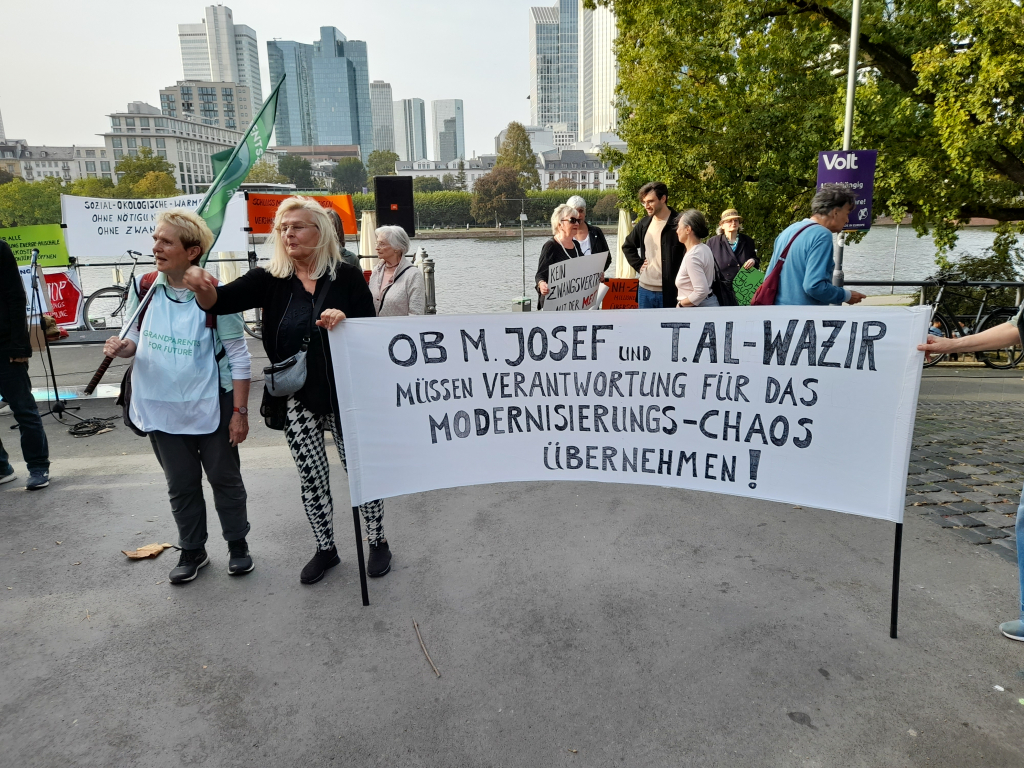 Mieterinitiativen-erh-hen-Druck-auf-Wohnungsunternehmen