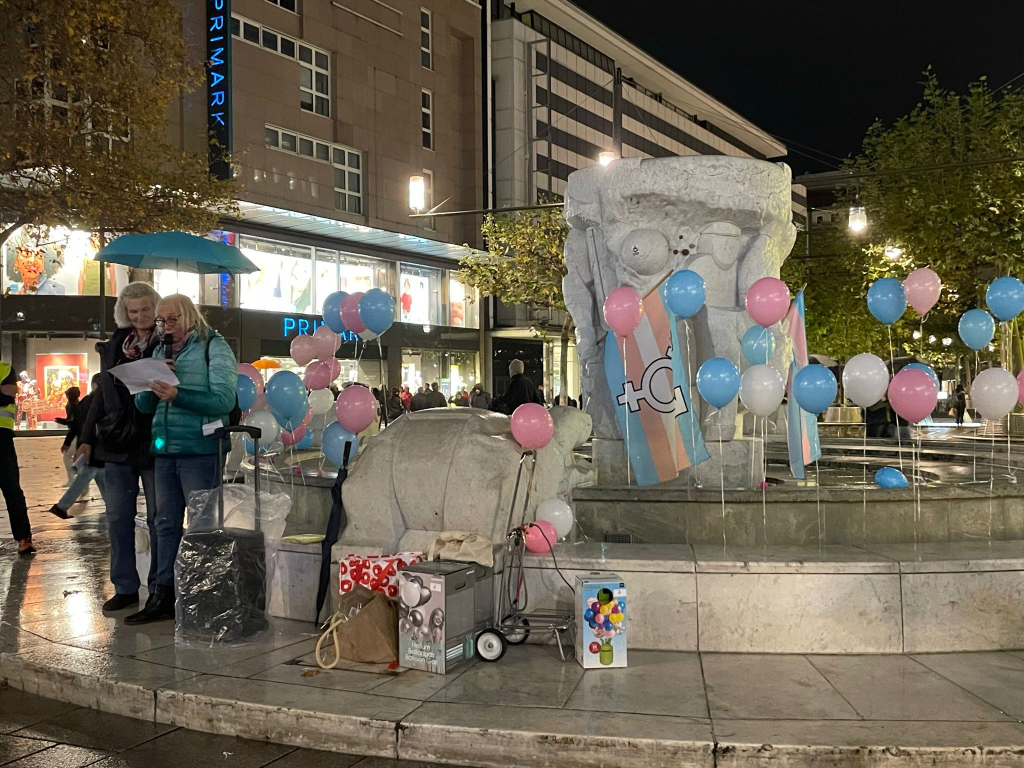 Frankfurt News Journal – Frankfurt demonstruje przeciwko transfobii na Zeil