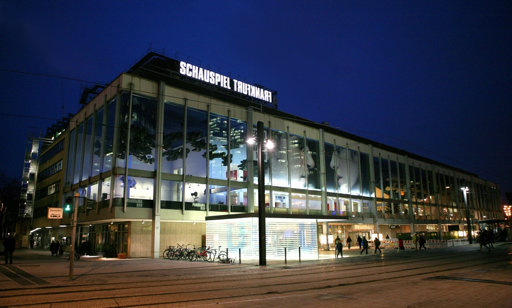 Foto: Alle Zeichen stehen auf Abriss für das Schauspielhaus am Willy-Brandt-Platz © red