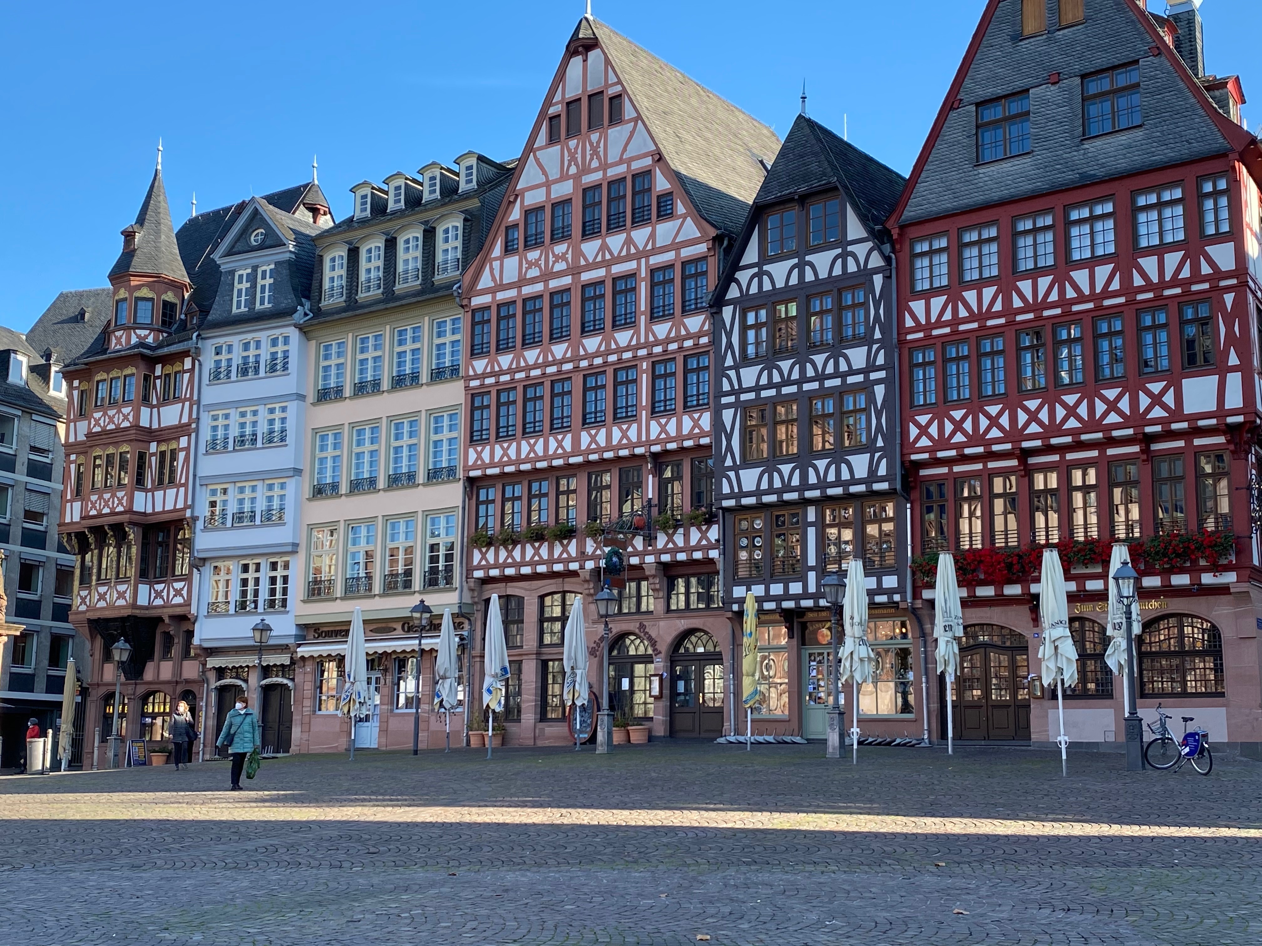 Die historische Häuserzeile auf dem sogenannten Samstagsberg wurde komplett nachgebaut, Credit: © AdobeStock/engel.ac
