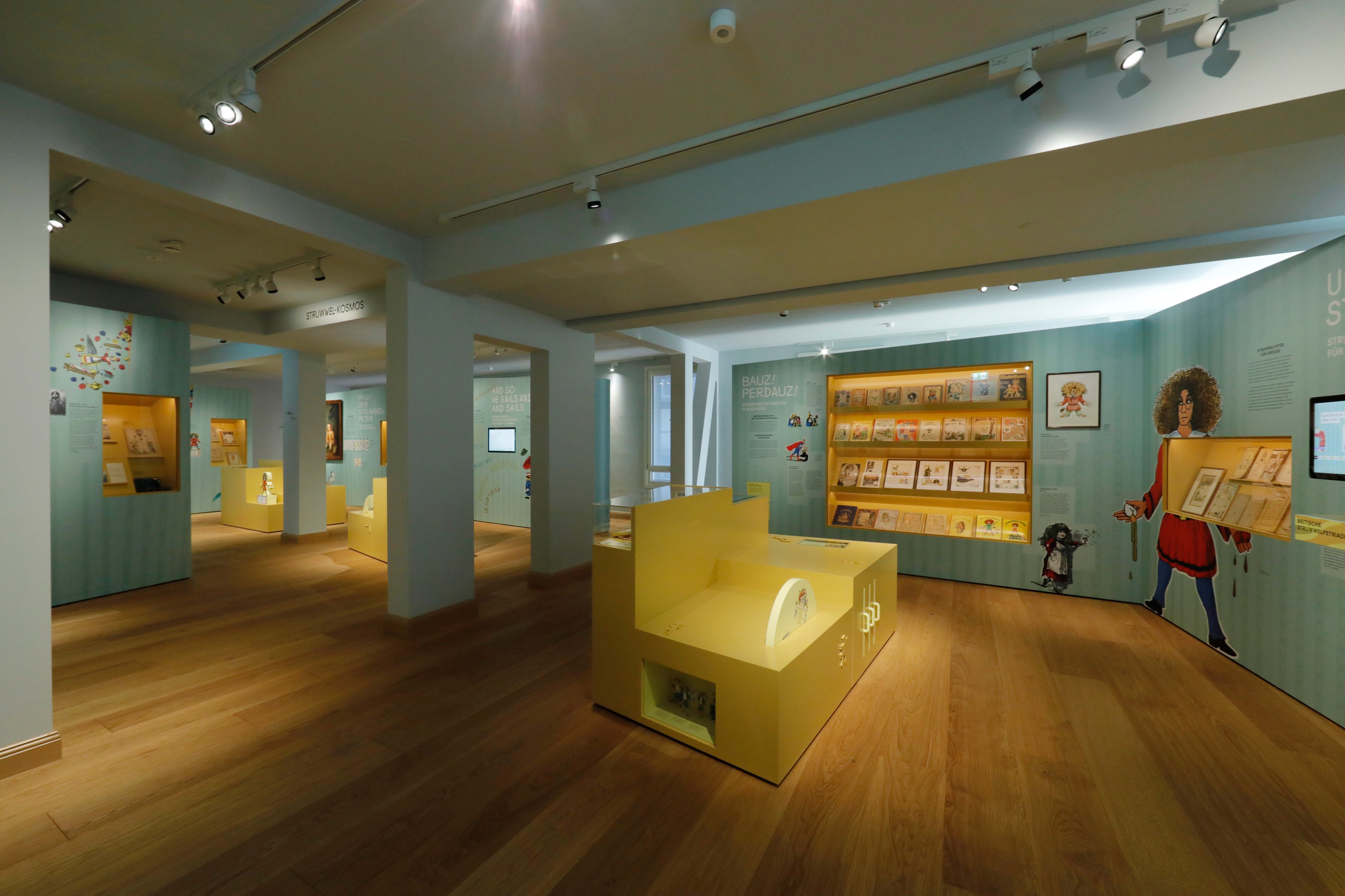 Auf der Galerie werden Buchillustrationen aus aller Welt gezeigt, die zweite Etage bietet Raum für kulturgeschichtliche Ausstellungen., Credit: © Uwe Dettmar