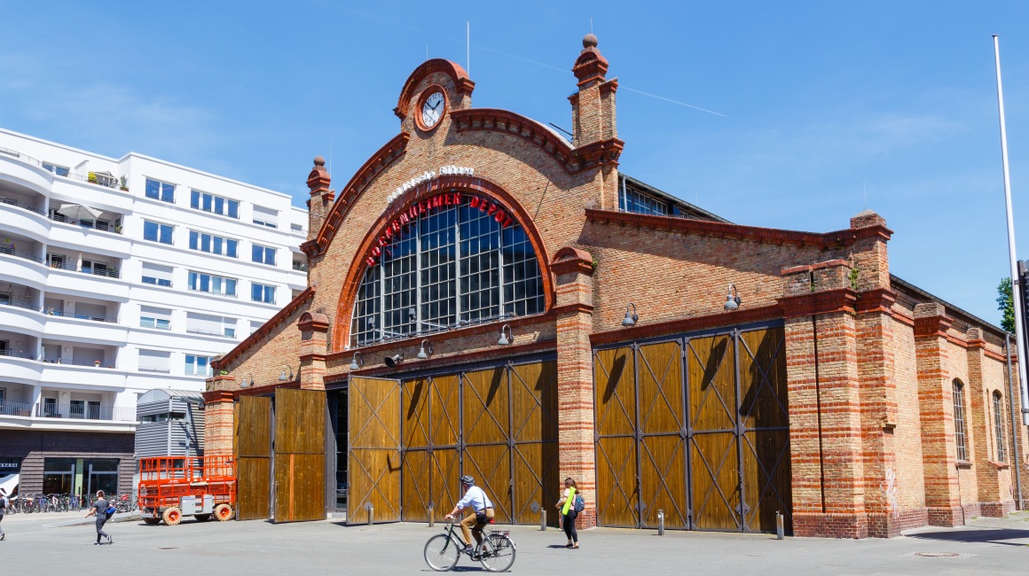 Das Bockenheimer Depot ist eine von drei Depandancen des Schauspielhauses; Foto: AdobeStock/Branko Srot