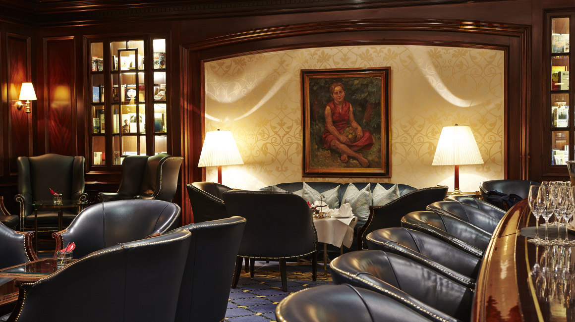 Stilvolle und elegante Bar im Frankfurter Hof