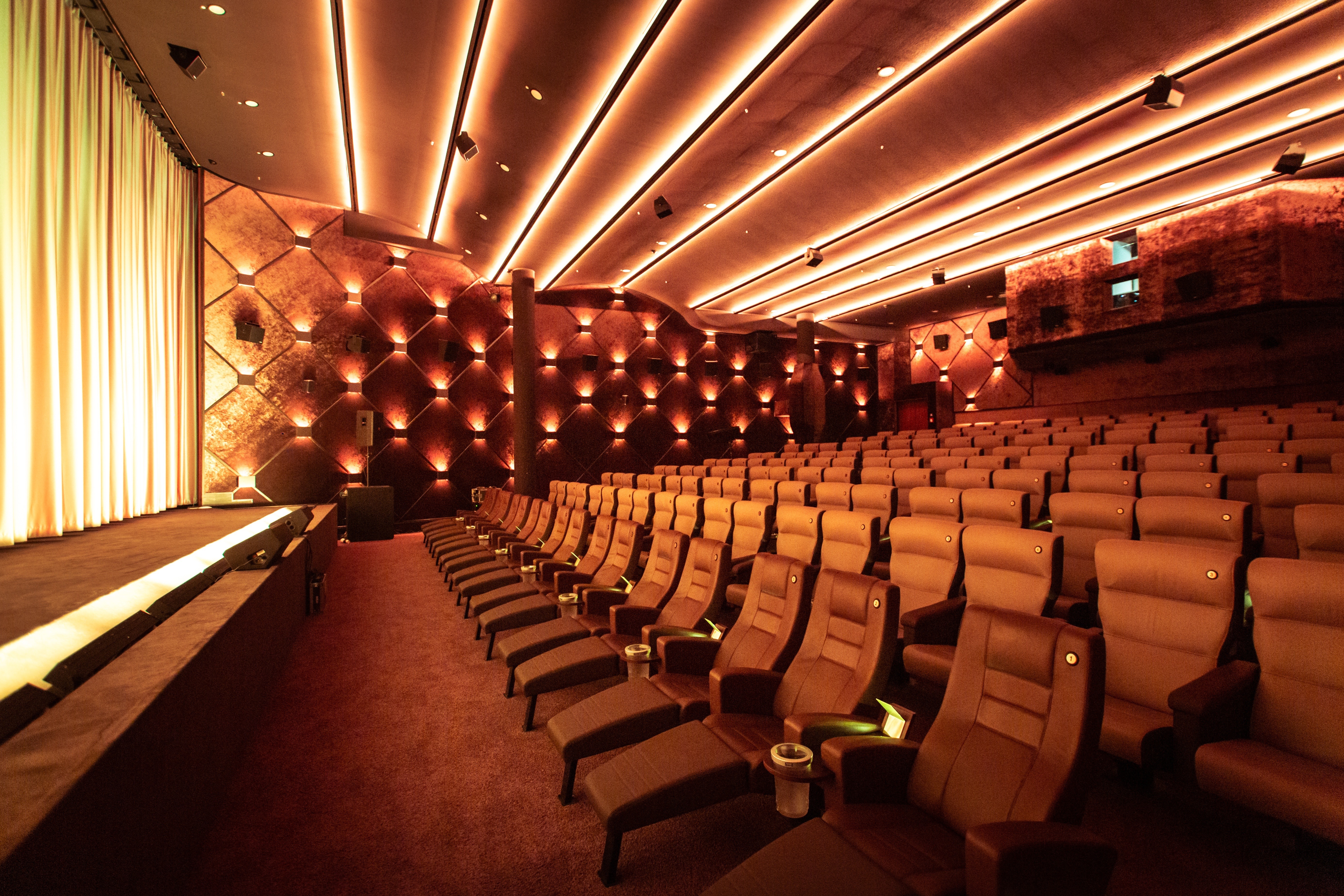 Premium-Kino mit Full-Service, Credit: © Witefield GmbH