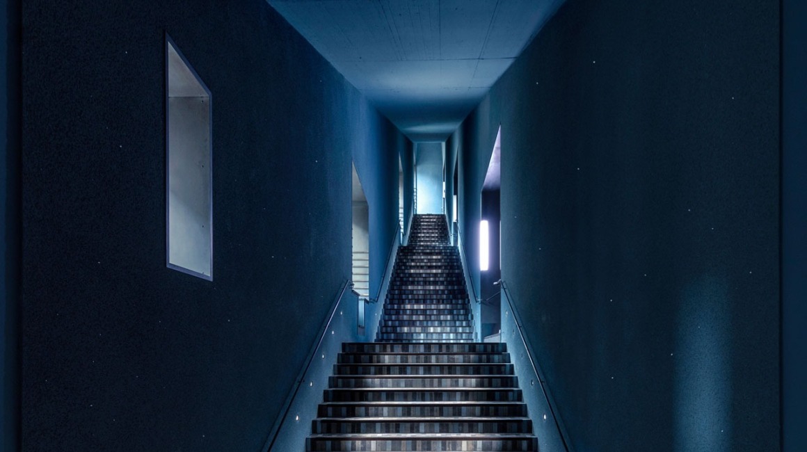 Architektonische Besonderheit: Die vermeintlich ewig hohe „Himmelstreppe“ entpuppt sich als Treppchen mit 66 Stufen.; Foto: Paul Englert