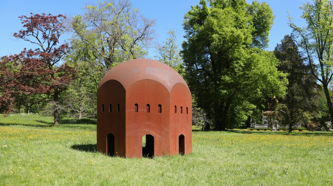 Foto: Thomas Schütte, Nuclear Temple, 2012, Blickachsen 14 (2025), courtesy Stiftung