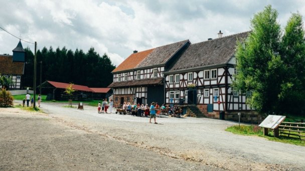 Auf und Zu